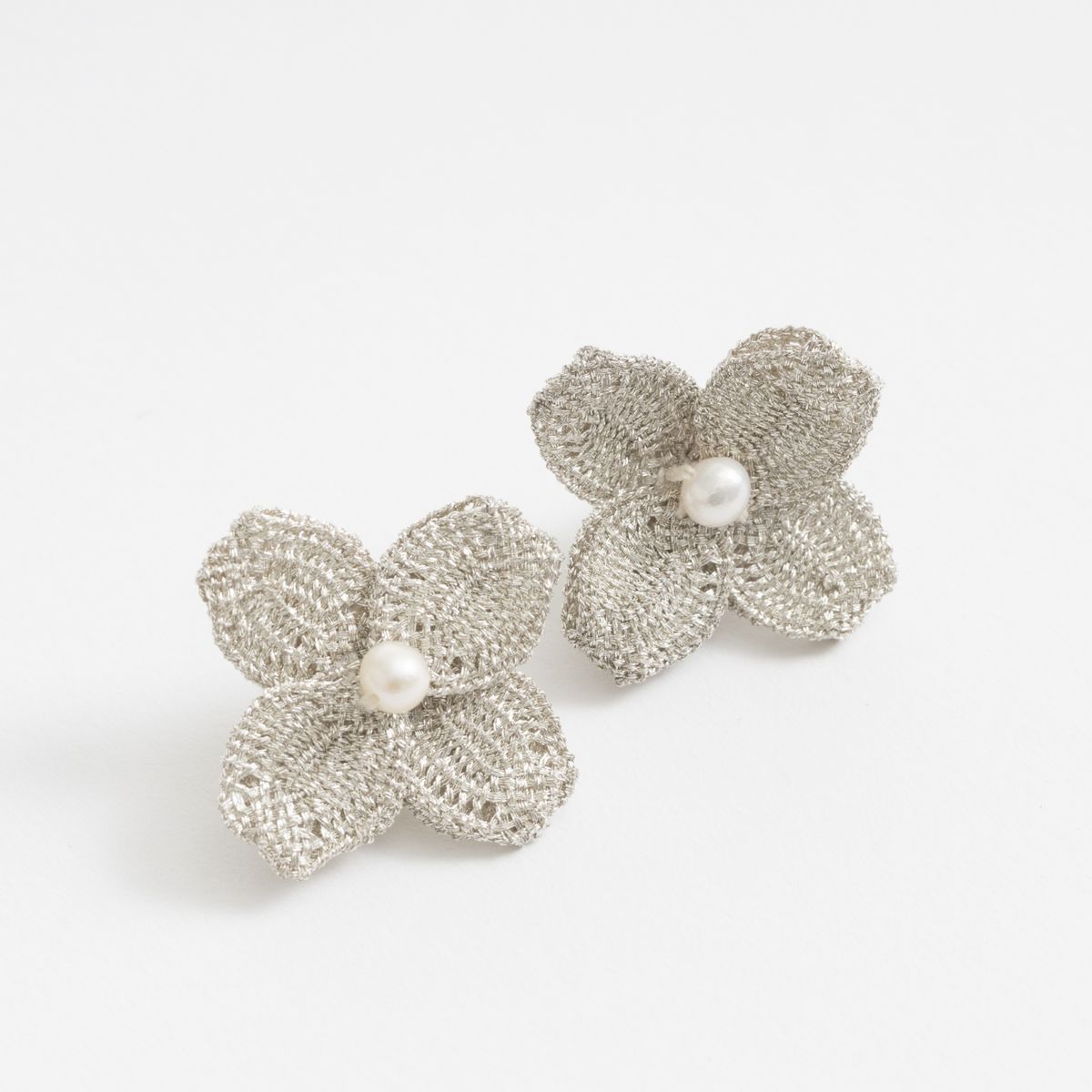 laneii/アジサイ・ピアス